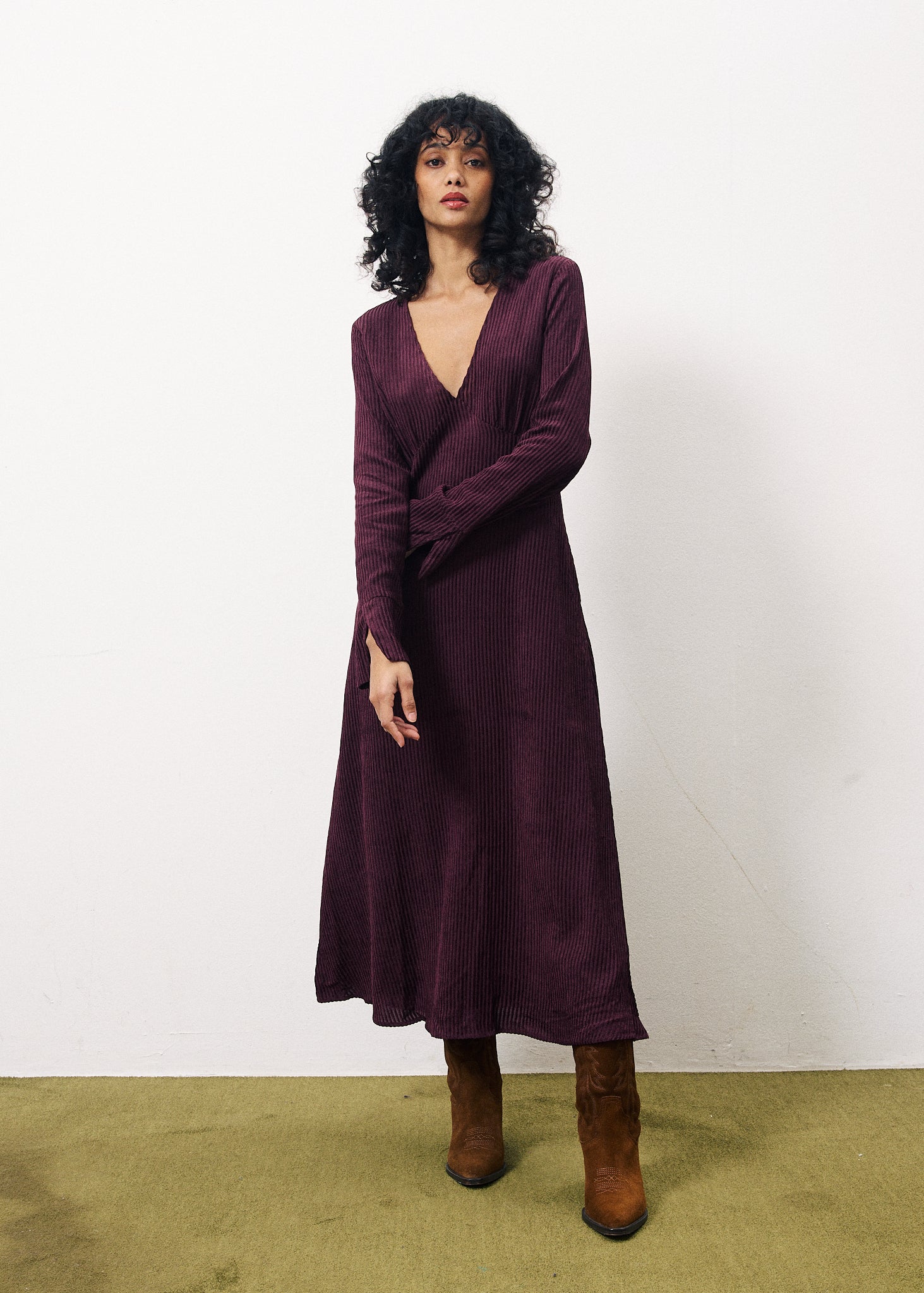 Lisna Dress / Burgundy