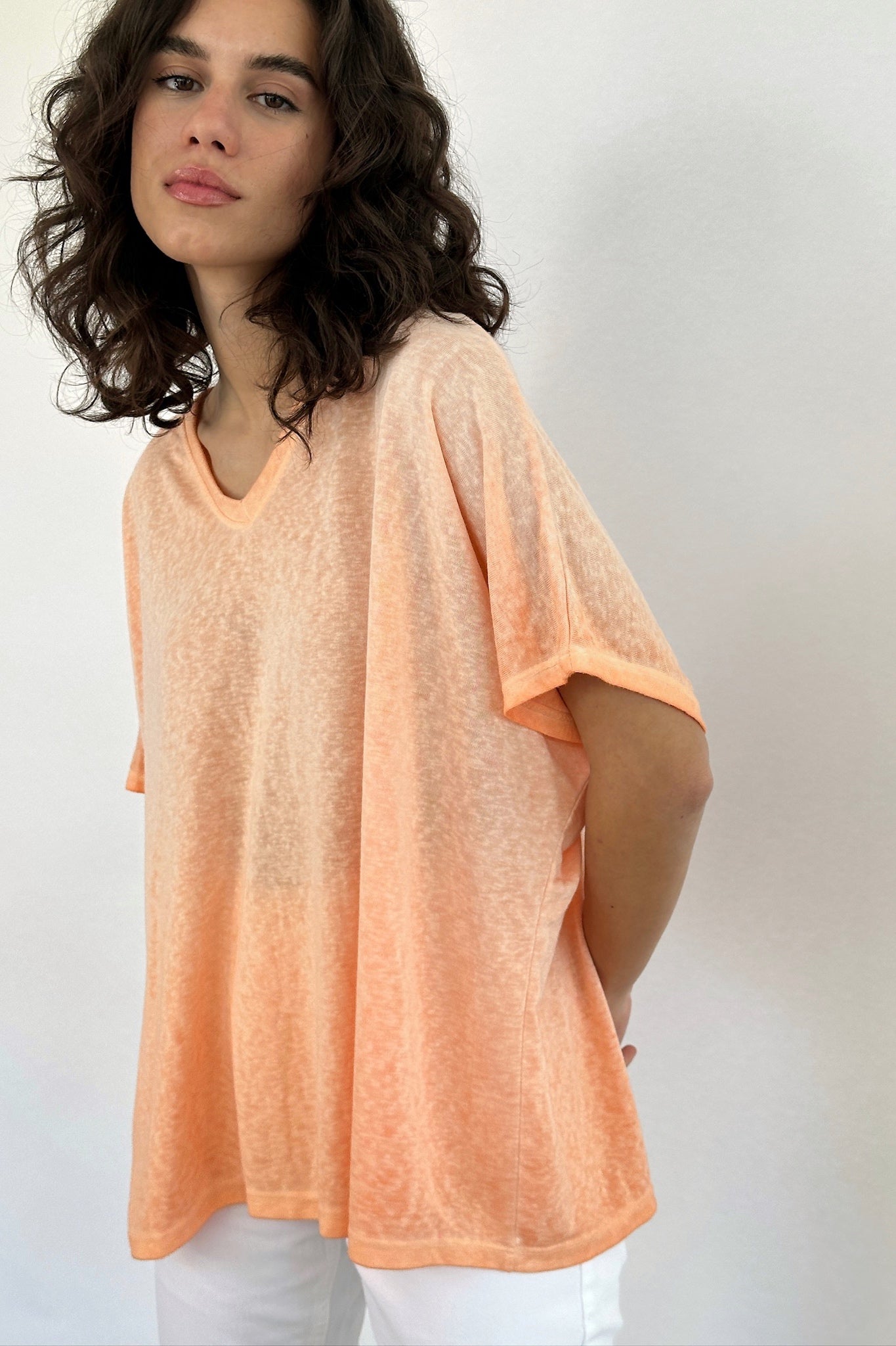 Annalise T-Shirt / Peach