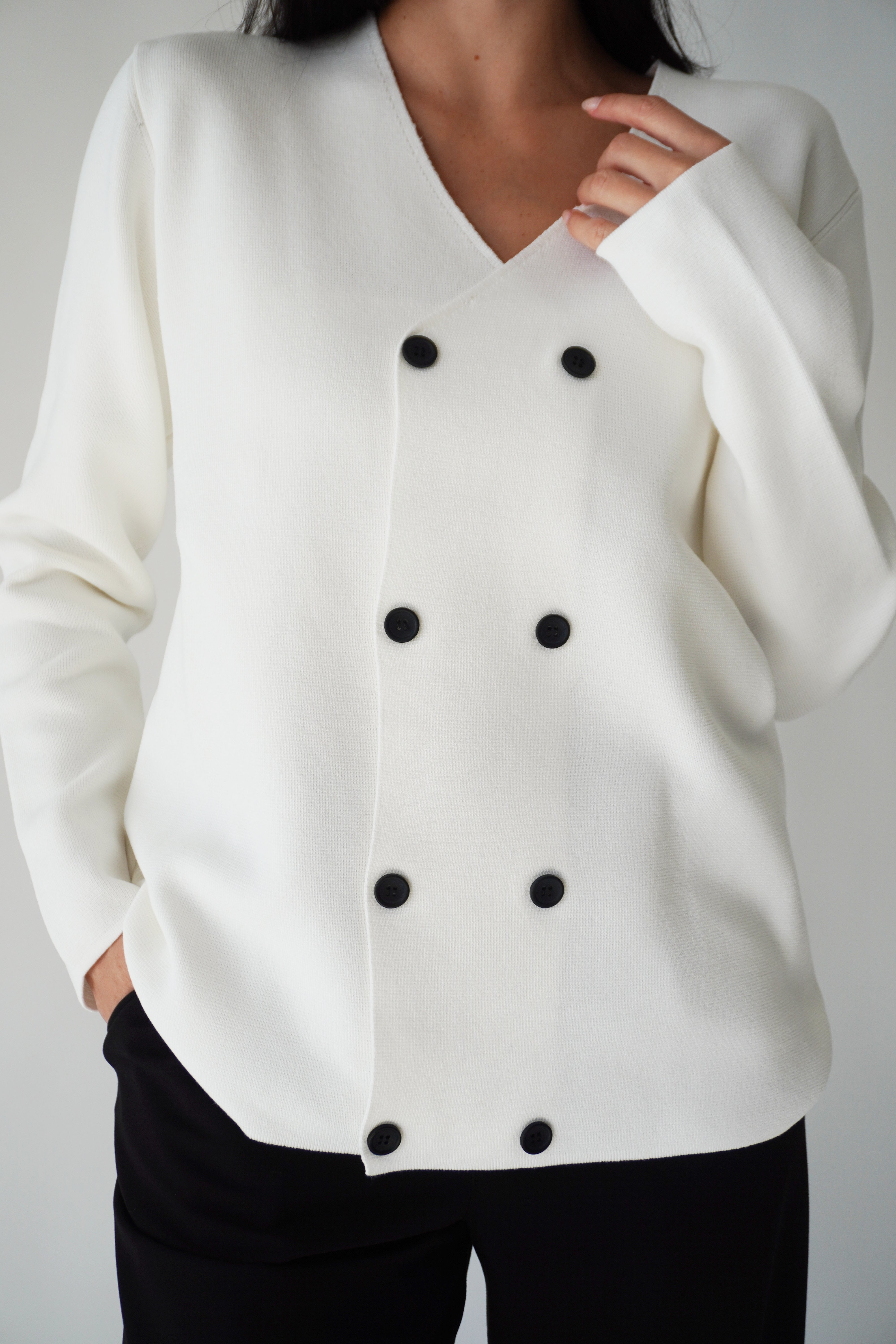 Across Button Knit Cardigan / White