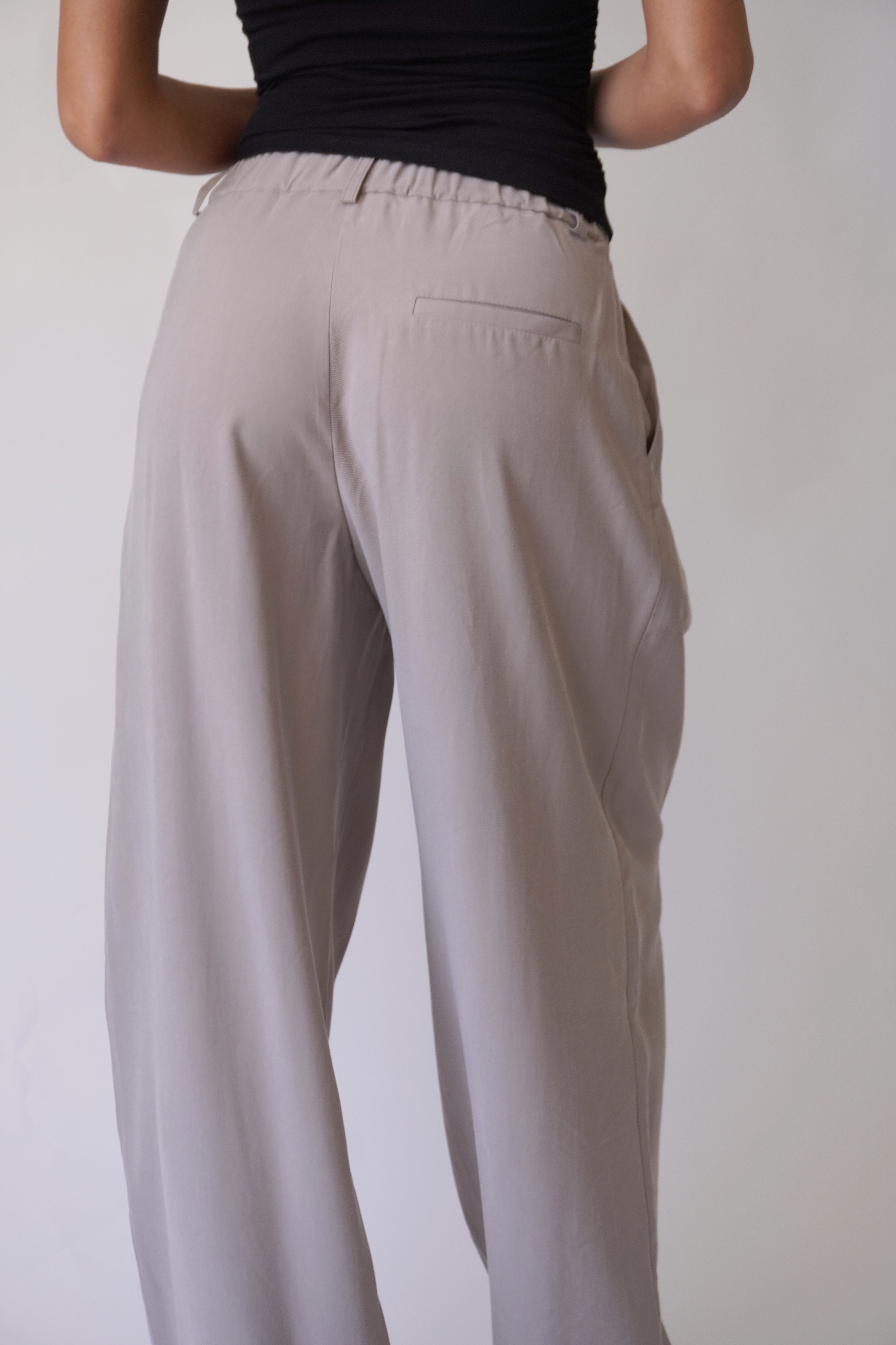 Daria Pants / Mud Grey