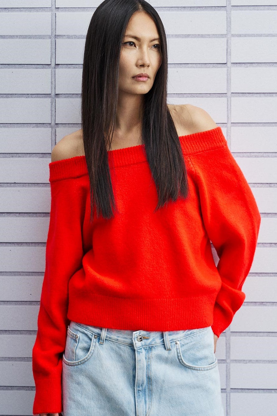 Off Shoulder Sweater / Red