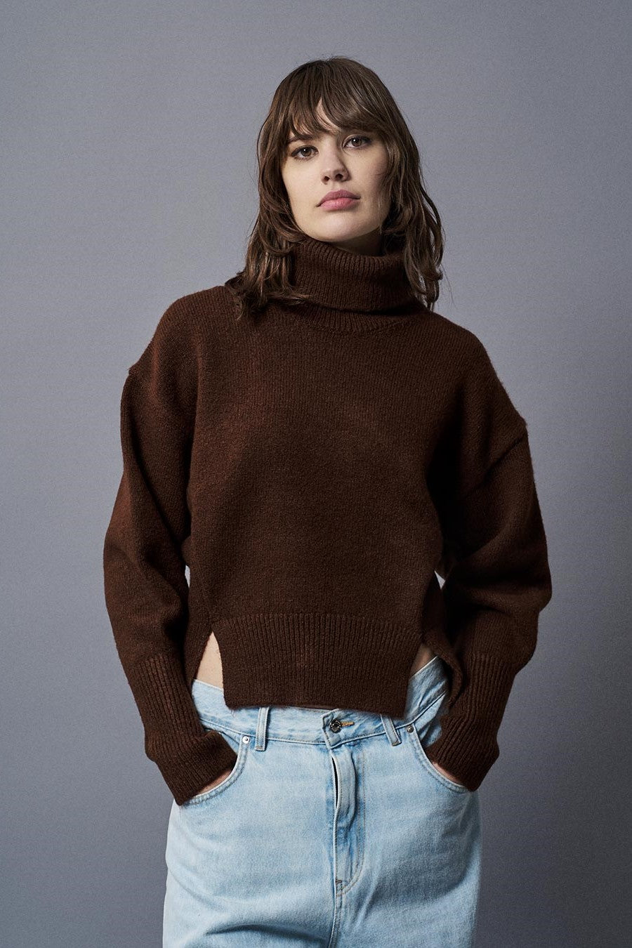 Turtleneck Sweater / Coffee