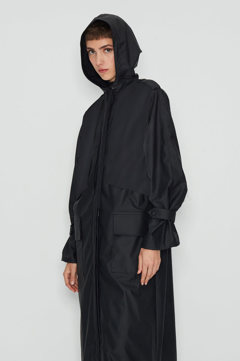 Rainessence Raincoat / Black