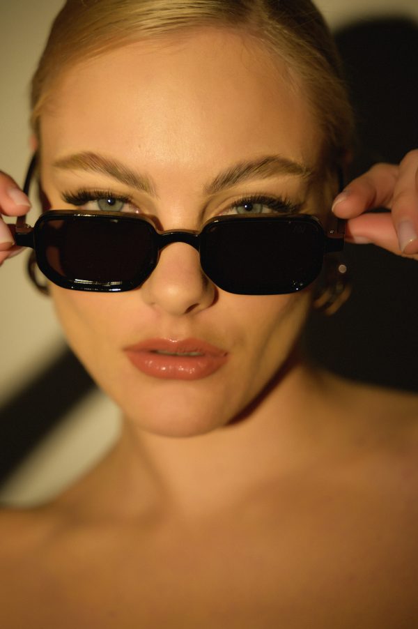 Kaia Sunglasses / Black
