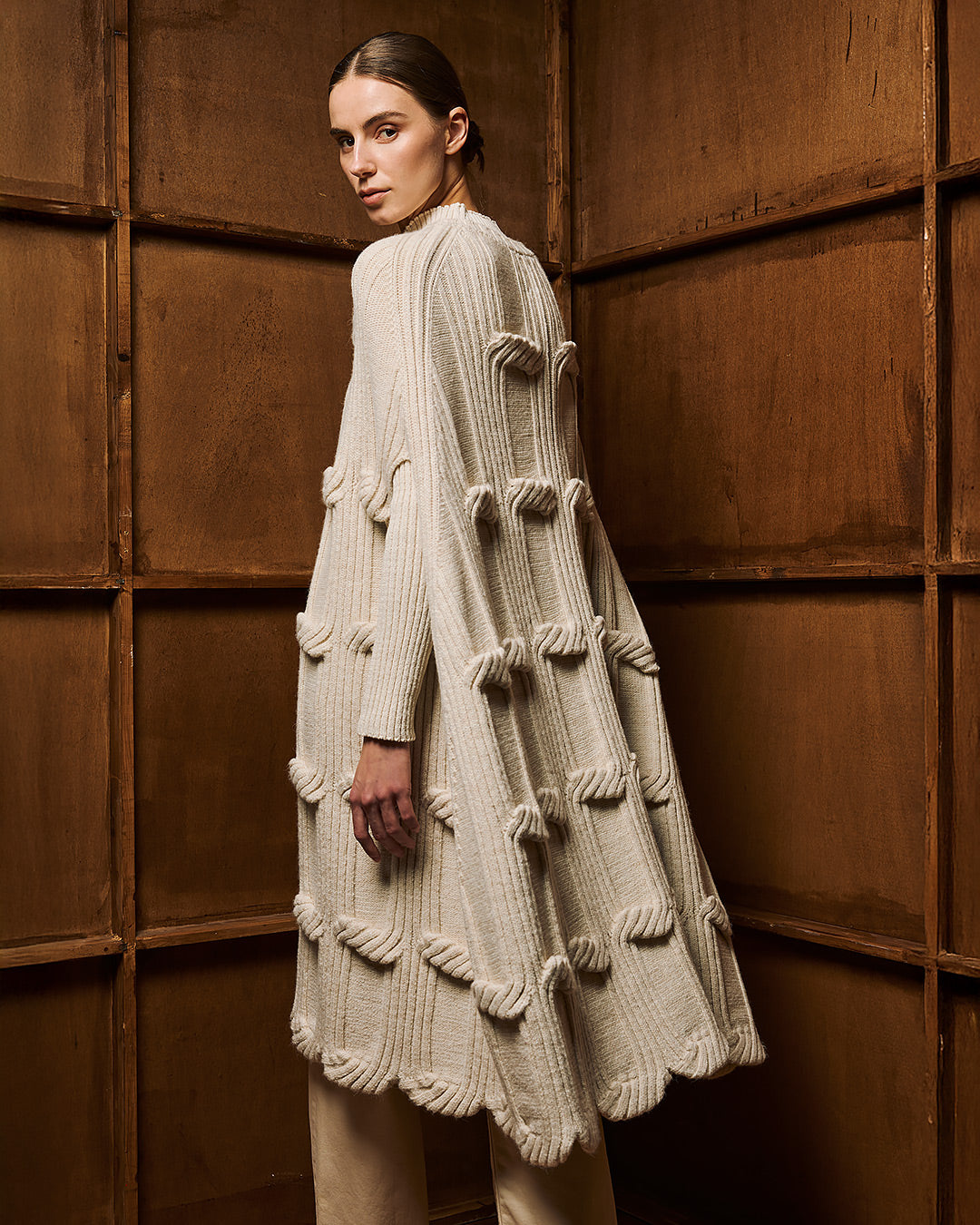 Long Knit Cape / Ecru