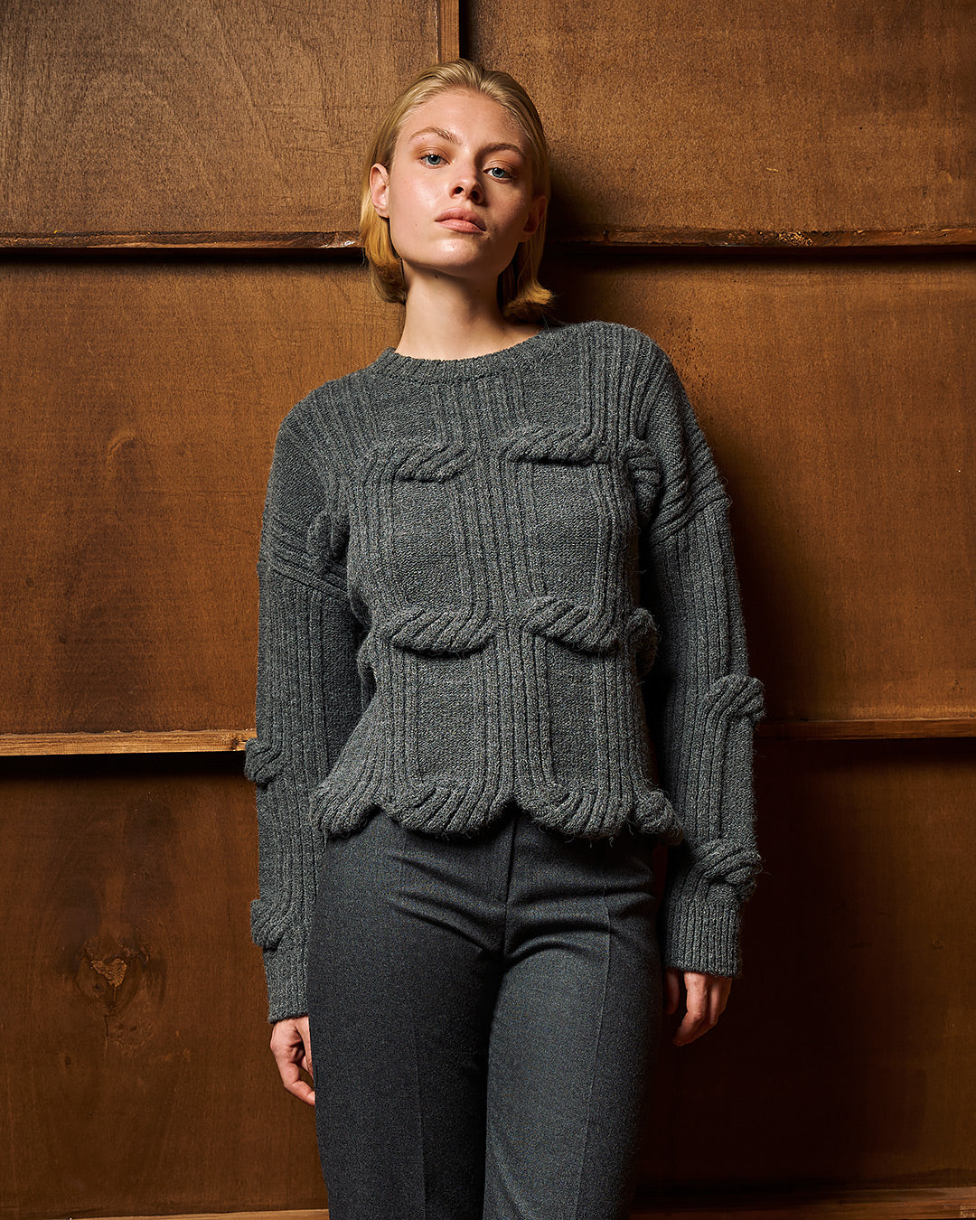 Cable Knit Sweater / Grey