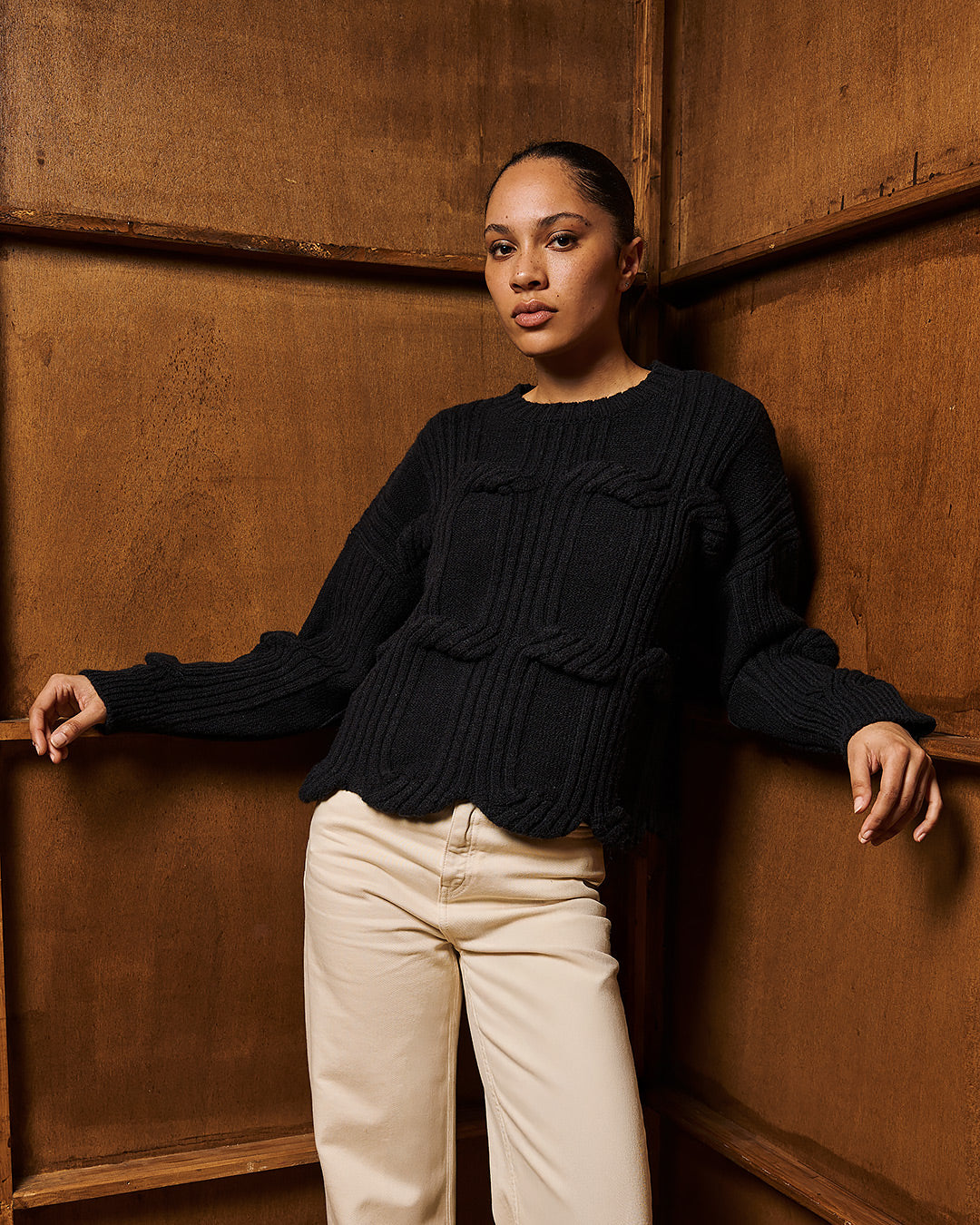 Cable Knit Sweater / Black