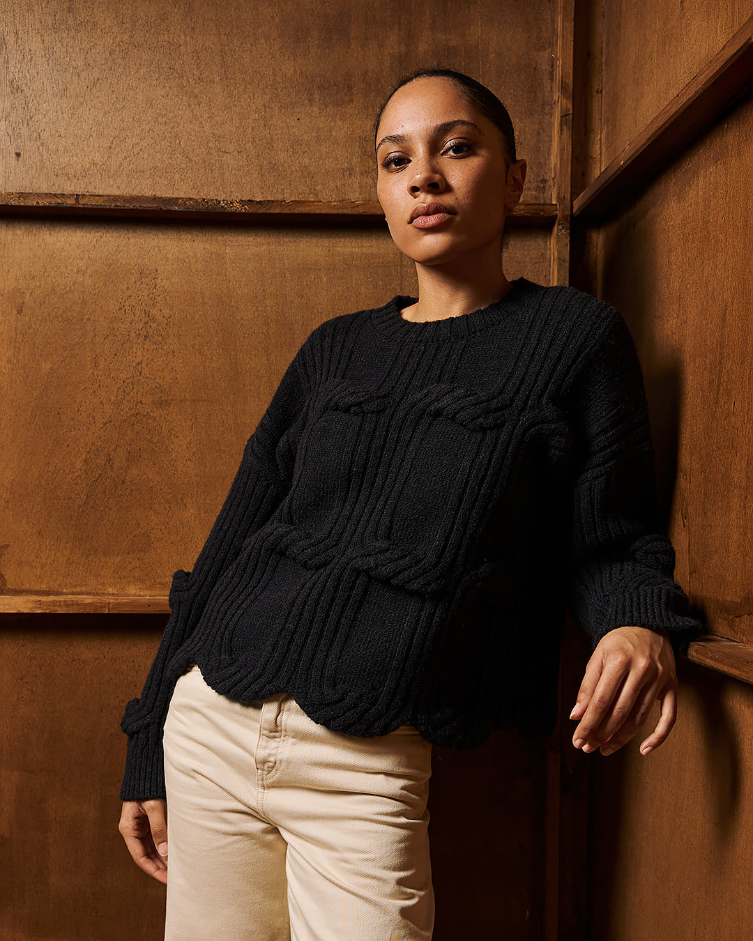 Cable Knit Sweater / Black