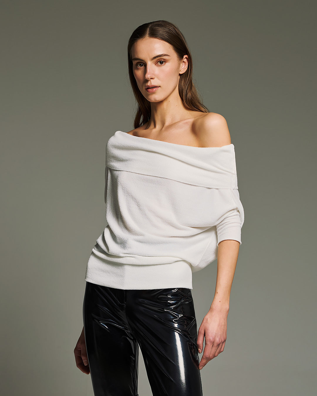 Short Sleeve Sweater / White