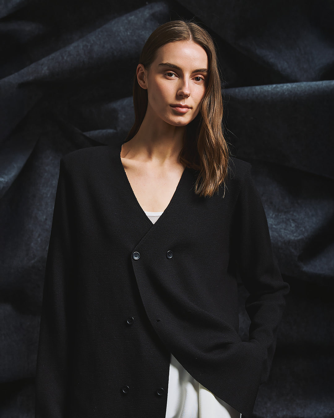 Across Button Knit Cardigan / Black