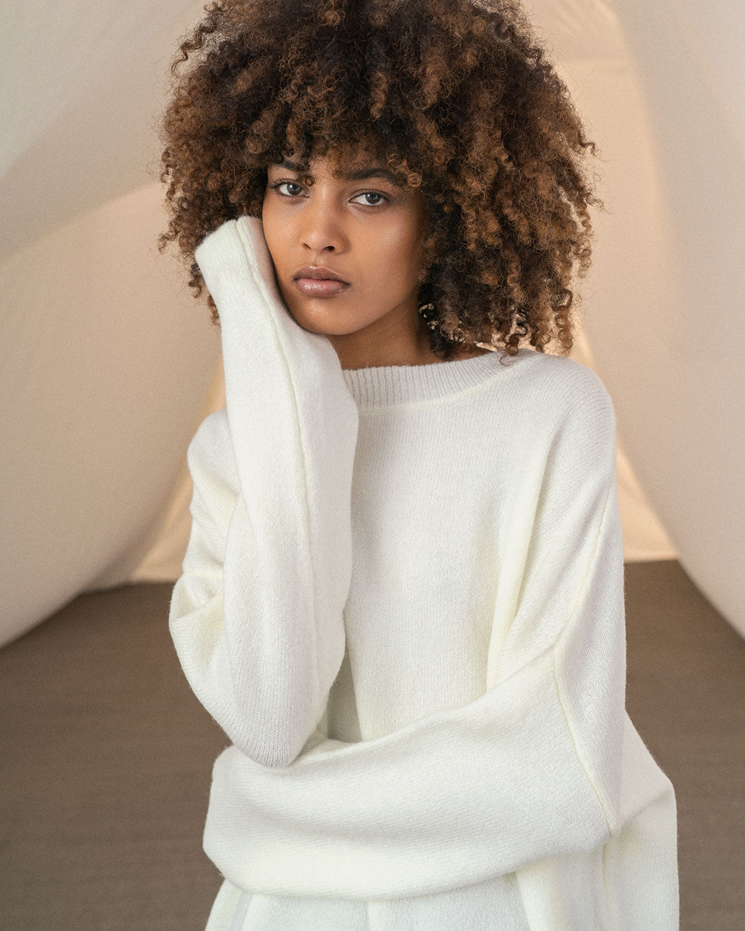 Oversized Knit Sweater / White