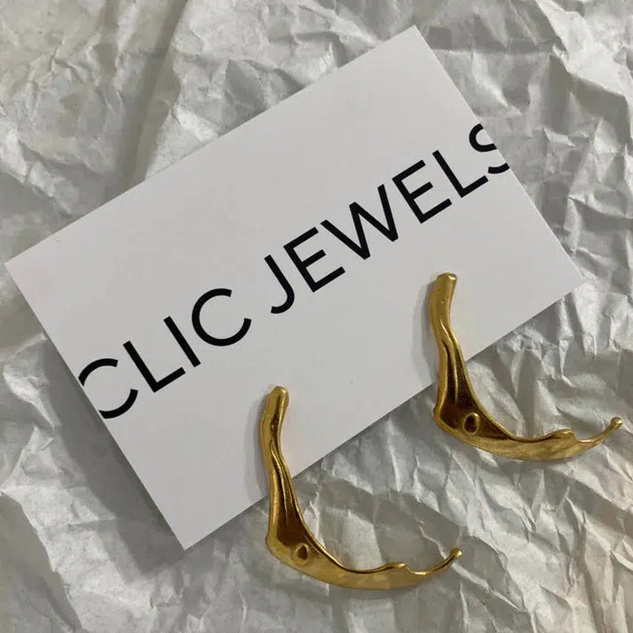 Moon Earrings / Gold